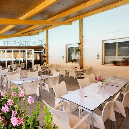 Arcobaleno Village H Camping Marina Di Bibbona